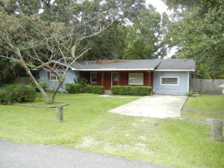 128 Cherry Ln, Brunswick, GA 31523-9627