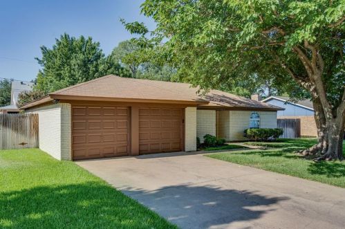 7617 Forty Rd, Fort Worth TX  76182-3935 exterior