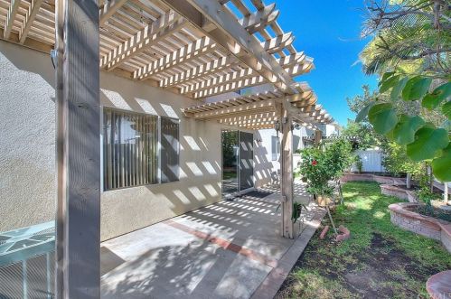 236 Aspan Ave, Irwindale CA 91702 exterior