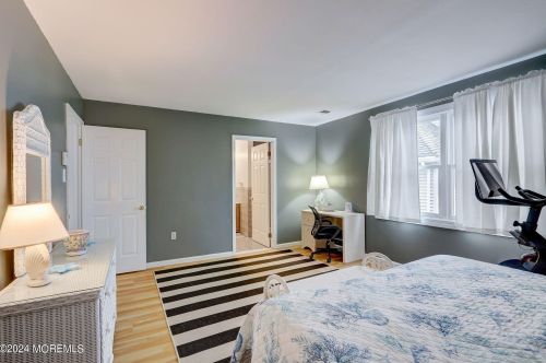 16 Pennsylvania Ave, Lavallette NJ 08735-2437 exterior