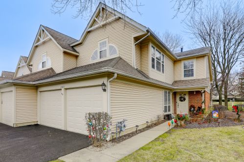 4421 Edinburg Ln, Hanover Park, IL 60133-2956