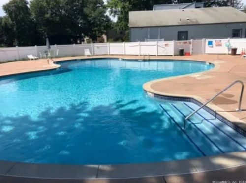 75 Candlewood Dr, Wapping CT  06074-2609 exterior