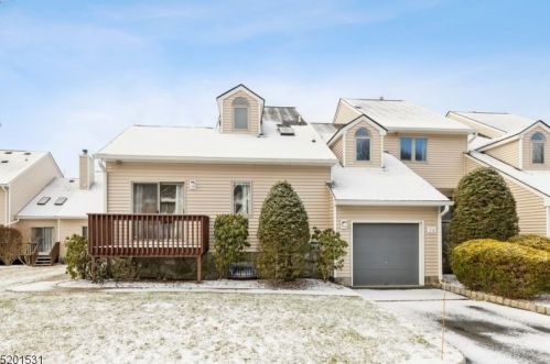 16 Lapis Cir, Town Center, NJ 07052-2160