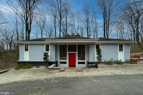 19 Ridgeview Rd, Princeton NJ  08540-7601 exterior