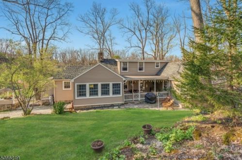 909 Homestead Dr, Fredon, NJ 07860-4613