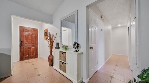 1911 Landmark Dr, Richmond, TX 77406-2148