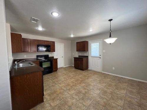 2421 Clairborne Dr, Fort Worth TX  76177-8204 exterior