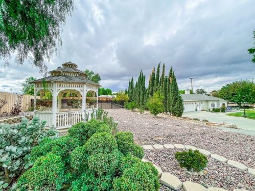 17921 Cole Ave, Riverside CA  92508-9728 exterior