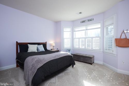 309 Reserve Gate Ter, Silver Spring MD 20905-5040 exterior