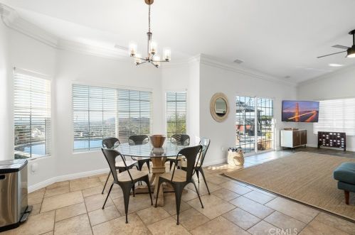 40107 Calle Breve, Temecula CA  92592-8692 exterior