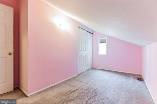 142 Hawthorne Ave, Tavistock NJ 08033-1401 exterior