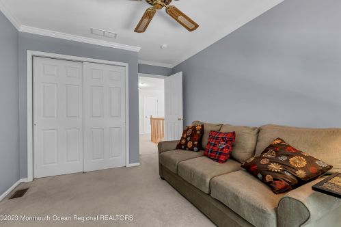 353 Daniele Dr, Tinton Falls NJ 07712-7943 exterior