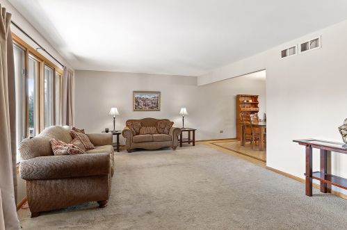 511 Wexford Dr, Lemont IL  60439-6158 exterior