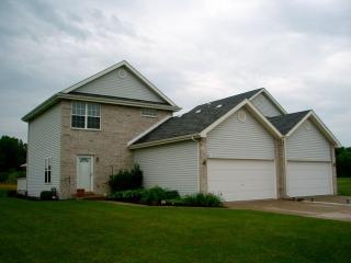 971 Madison Ave, Braidwood, IL 60408-1495