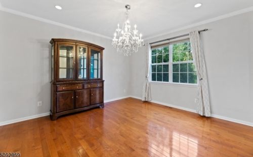 53 Winding Way, Princeton NJ  08540-8809 exterior