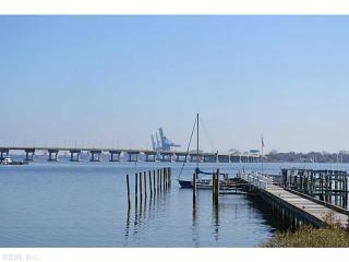 4243 Hatton Point Rd, Portsmouth, VA 23703-4041
