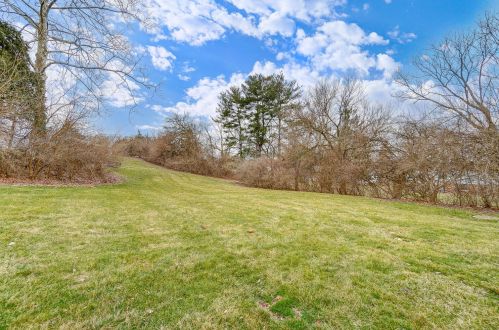 103 Eton Ct, Springfield OH  45503-1008 exterior