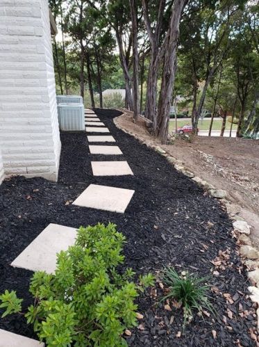 806 Sleepy Holw Dr, Cedar Hill TX 75104-1755 exterior