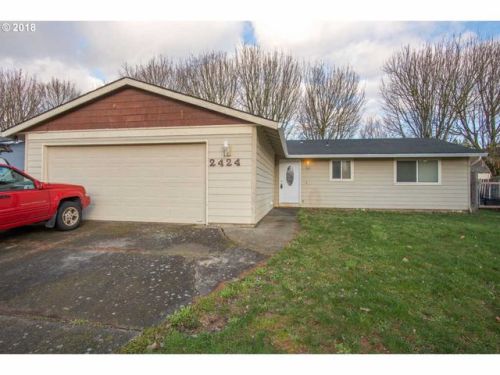 2424 Hale Ave, Damascus, OR 97030
