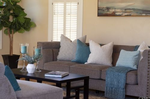 2311 Santiago St, Santa Ana CA 92706-2053 exterior