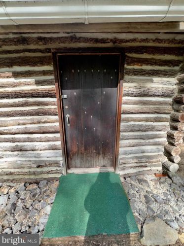 1765 Peters Mountain Ln, Upper Tract WV  26866 exterior