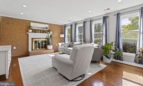 901 Balboa Dr, Silver Spring MD 20905-7422 exterior