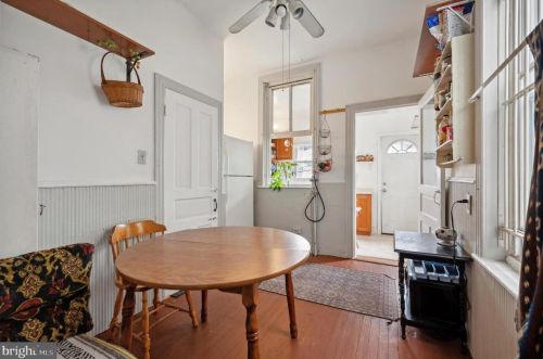 4817 Fairmount Ave, Philadelphia PA 19123-1901 exterior