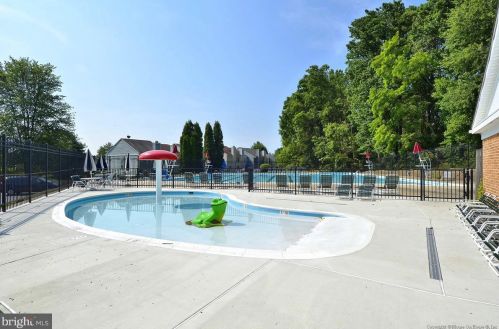 5 London Brg Ct, Silver Spring MD 20906-5713 exterior