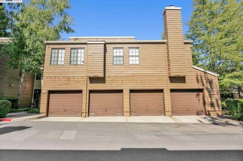 441 Pine Ridge Dr, San Ramon, CA 94582-4555