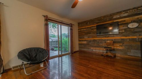 9601 Dogwood Dr, Hammond IN 46321-3709 exterior