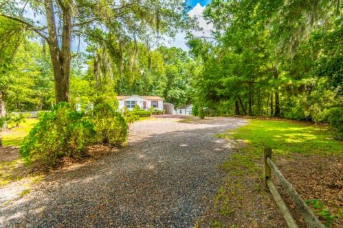 5409 Henry Floyd Rd, Meggett, SC 29449-5775