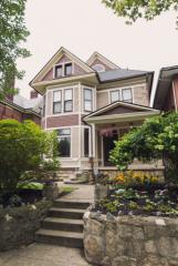 1289 Neil Ave, Columbus, OH 43201-3121