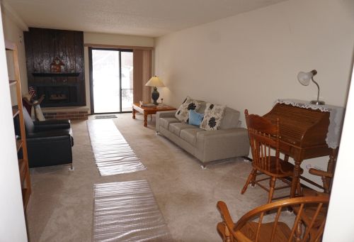 14524 Walden Ct, Oak Forest, IL 60452-1014