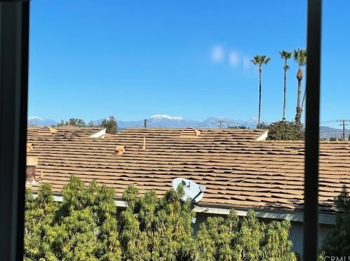241 Linden Dr, Orange, CA 92865-5010