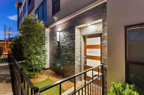 4522 Deere St, Dallas, TX 75204-3402