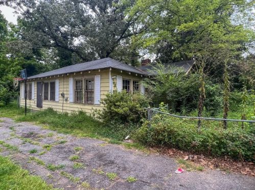 608 Charlotte Pl, Atlanta, GA 30318-6330