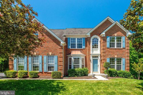 5525 Liber Ct, Gainesville, VA 20155-1389