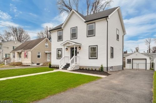9 Terry Ln, Clark, NJ 07066-1309