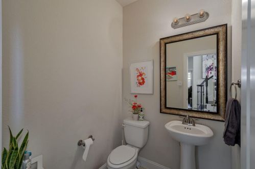 3820 Mustang Ave, Garland TX 75048 exterior