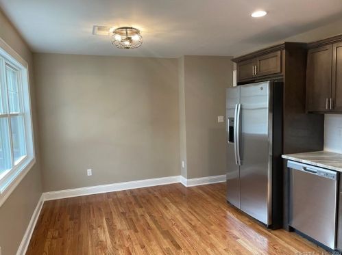 45 Old Turnpike Rd, Southington CT  06489-3633 exterior