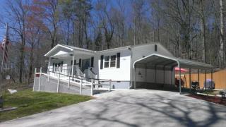796 Sulphur Springs Rd, Clinton, TN 37716-5722