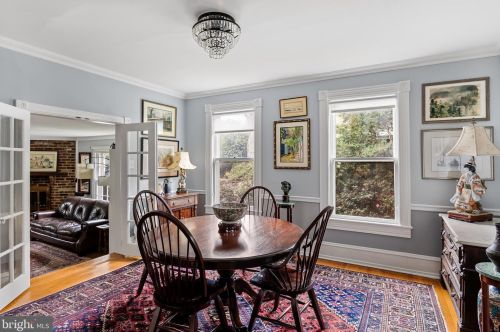 135 Warwick Rd, Tavistock NJ  08033-3706 exterior