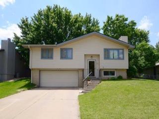3831 Blackberry Cir, Lincoln, NE 68516-4501