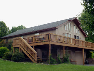 3174 Autumn Oaks Cir, Kodak, TN 37764-2035