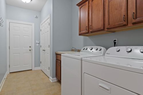 10189 Florida Ln, Crown Point IN  46307-7577 exterior