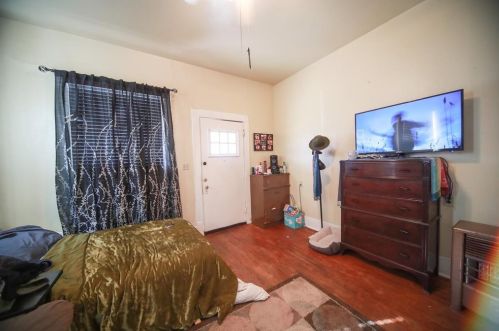 1415 Fairmount Ave, Fort Worth TX  76110-1323 exterior