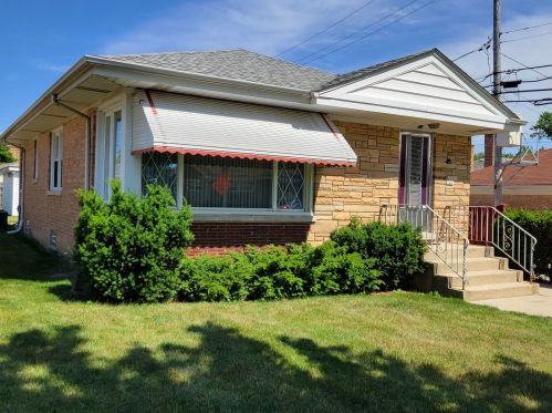 8015 Wisner St, Niles, IL 60714-2434