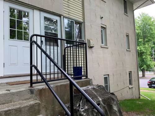 309 Elm St, Wallingford CT  06492-3231 exterior