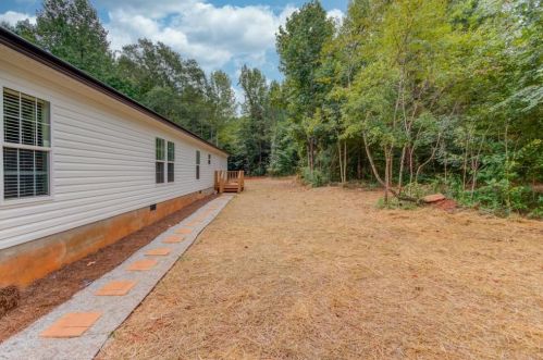 5308 Apple Valley Rd, Jefferson GA  30549-0060 exterior