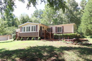 504 Sandshore Dr, Greenwood, SC 29649-9743